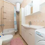 Mima Gomilica Apartment Kaštela